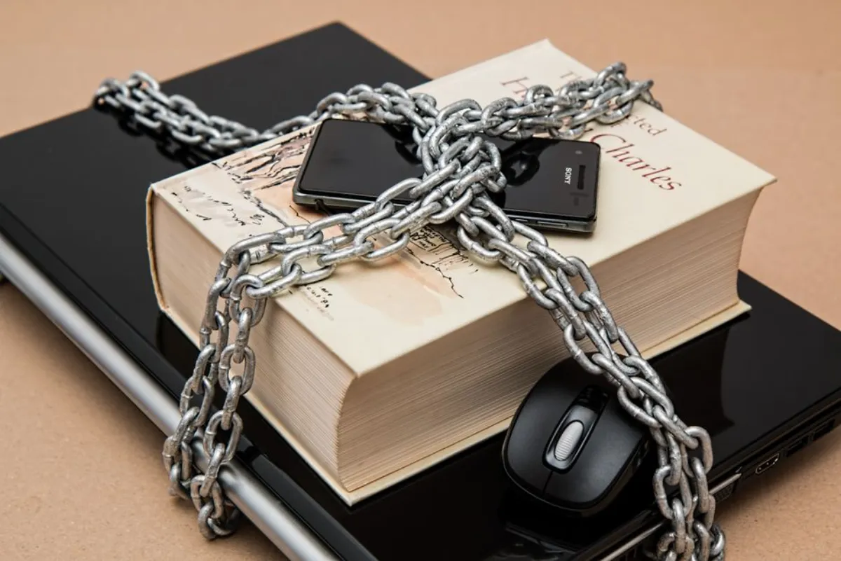 cybersecurity lock